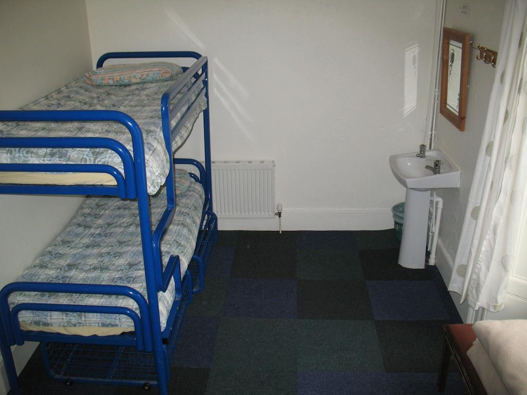 Beach Haven Holiday Hostel Tramore Room photo